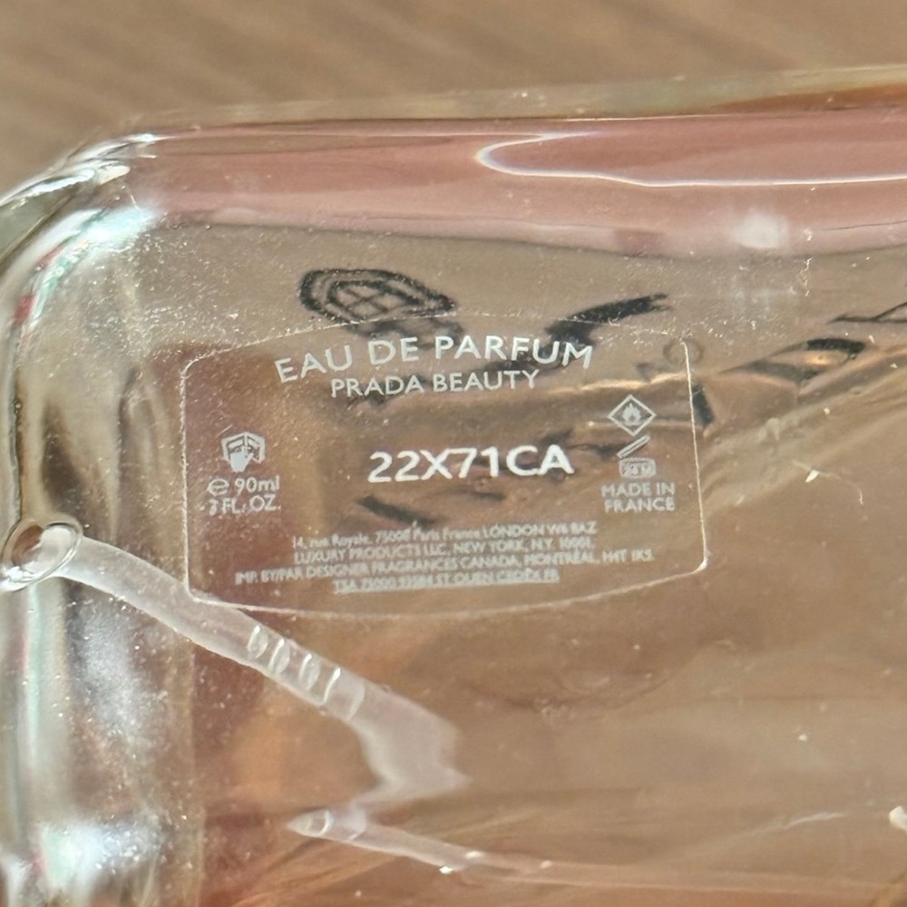 Prada Paradoxe Eau de Parfum 3oz - Picture 3 of 3